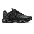 NIKE TN AIR MAX PLUS - LOUIS VUITTON